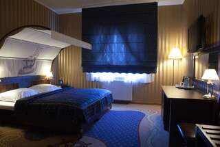 Отель Shuma Домброва-Гурнича Стандартный номер с кроватью размера "king-size" и видом на озеро-3